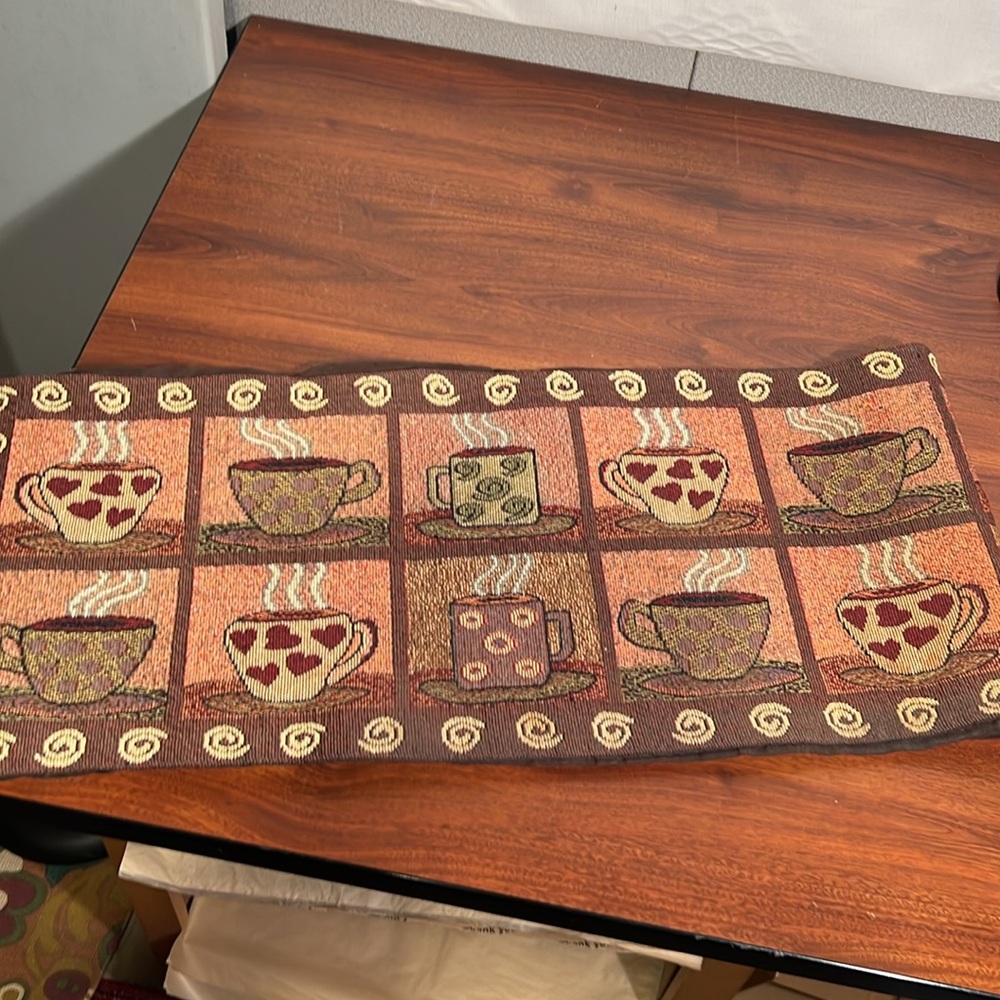 Decorative Coffee Cup Accent Rug Runner - Brown and Tan
